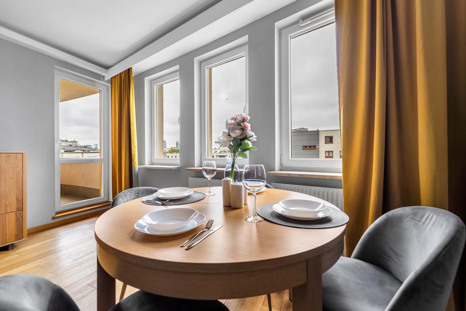 Wola Tower - 60M2, Balcony With City View, Parks Nearby - By Rentujemy Varsovia Exterior foto